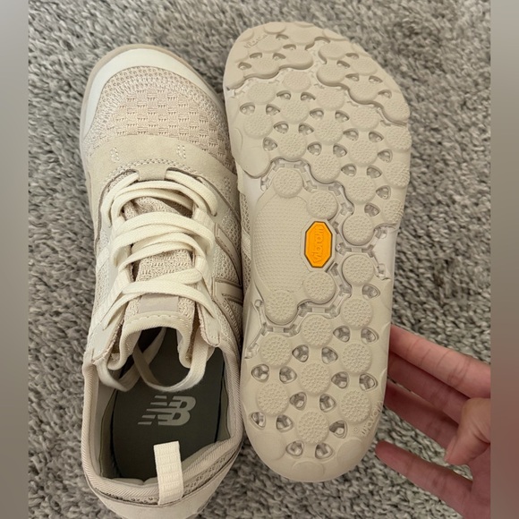 New Balance MT10 barefoot Vibram shoes - Picture 5 of 5